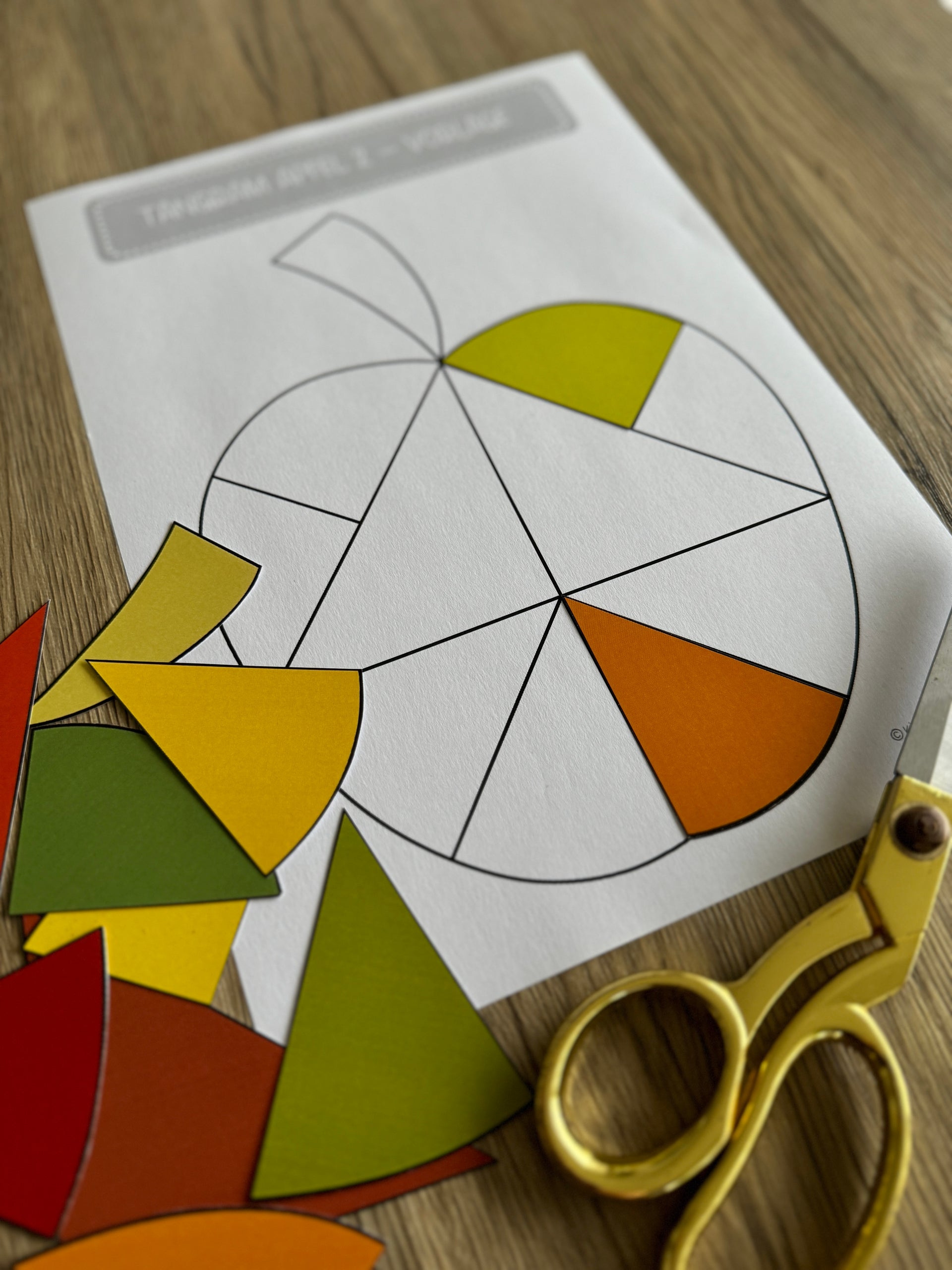 Apfel Tangram Mathe KGS.jpg